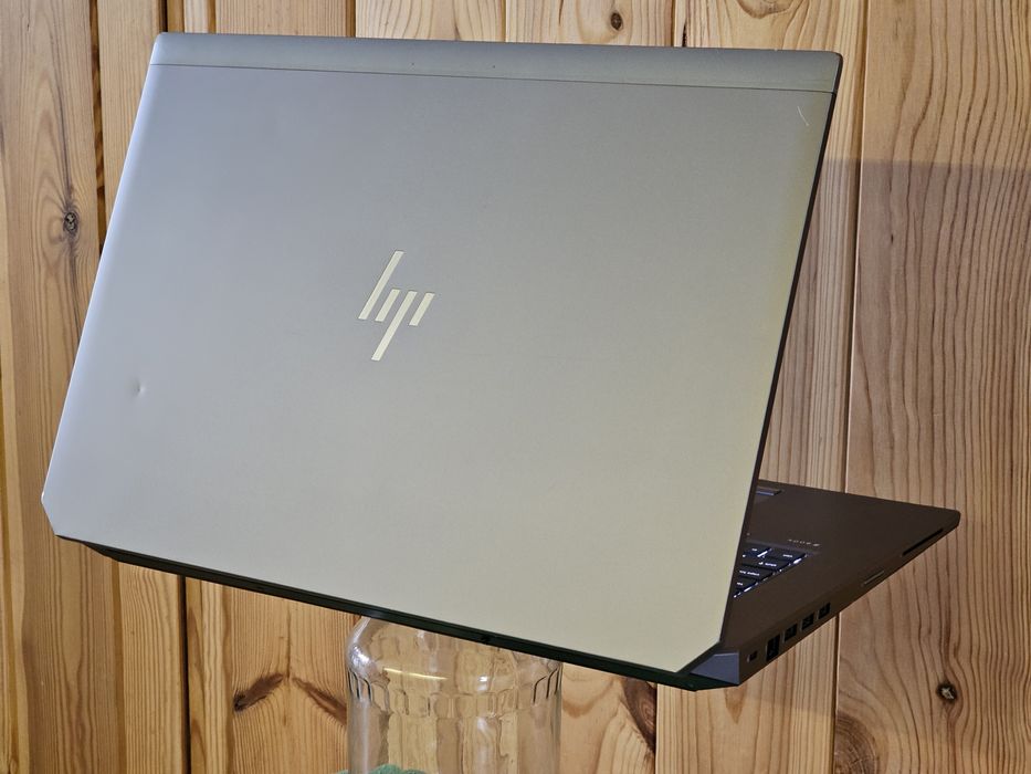 HP ZBook 17 G6/i5 9400H/GTX 1650 4GB/RAM 16GB/SSD 256/HDD 1000GB