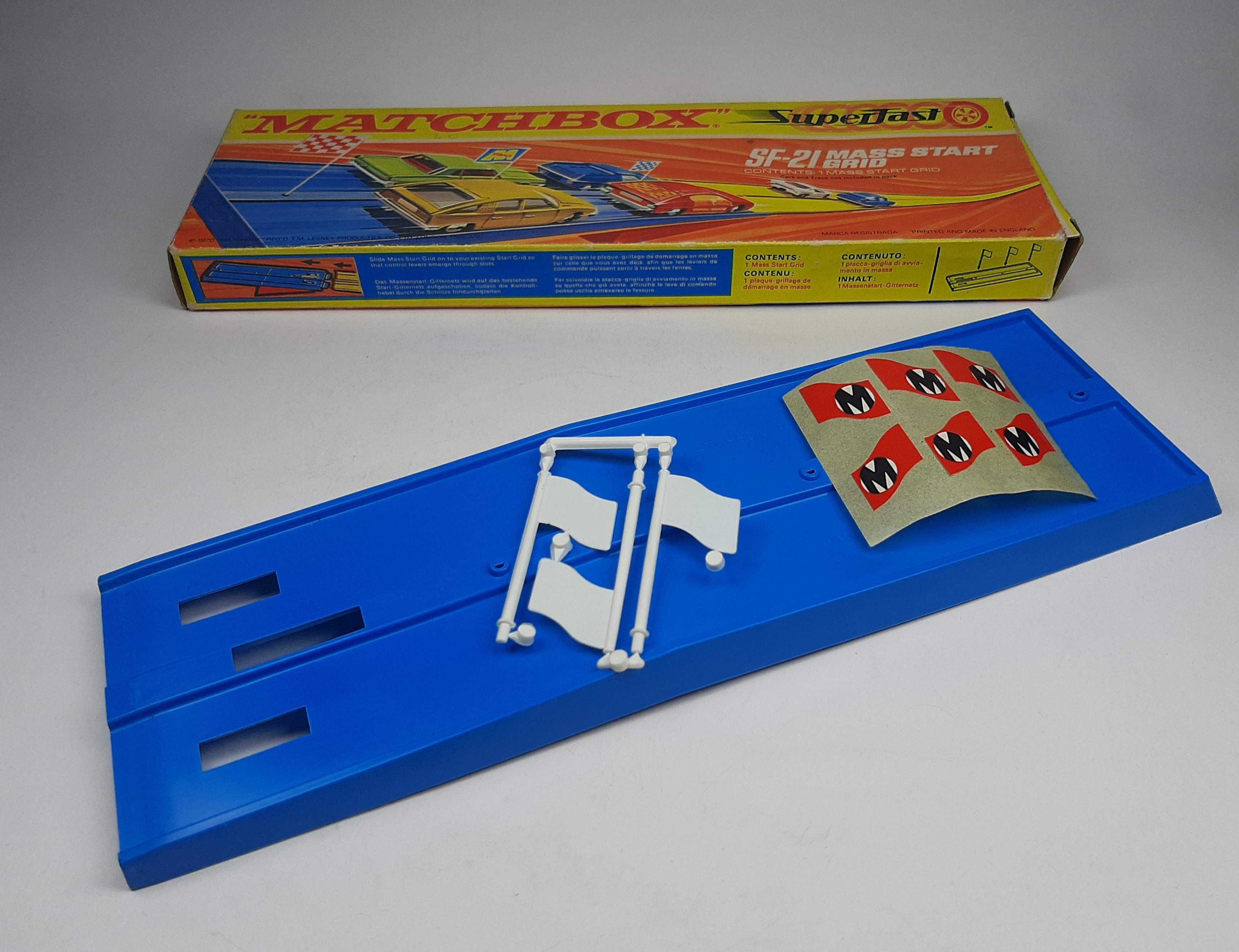 MATCHBOX SUPERFAST Element toru Mass Start Grid SF-21 Made in England