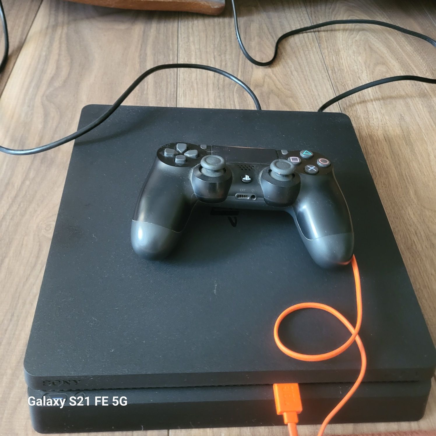 Ігрова консоль PS4