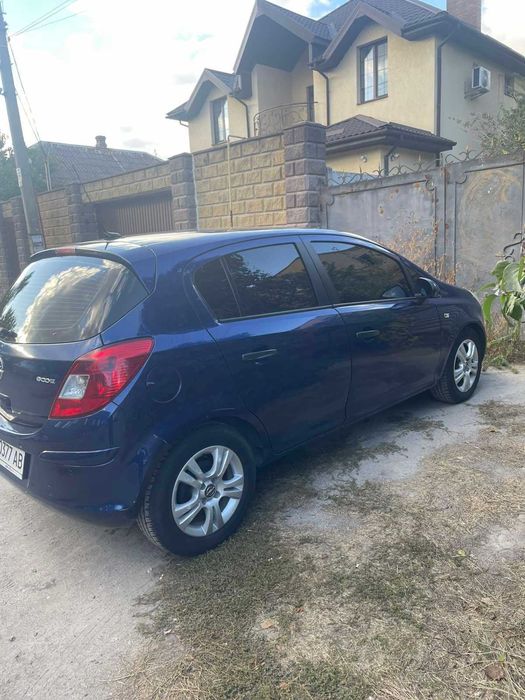 Opel Corsa 2012 б/у
