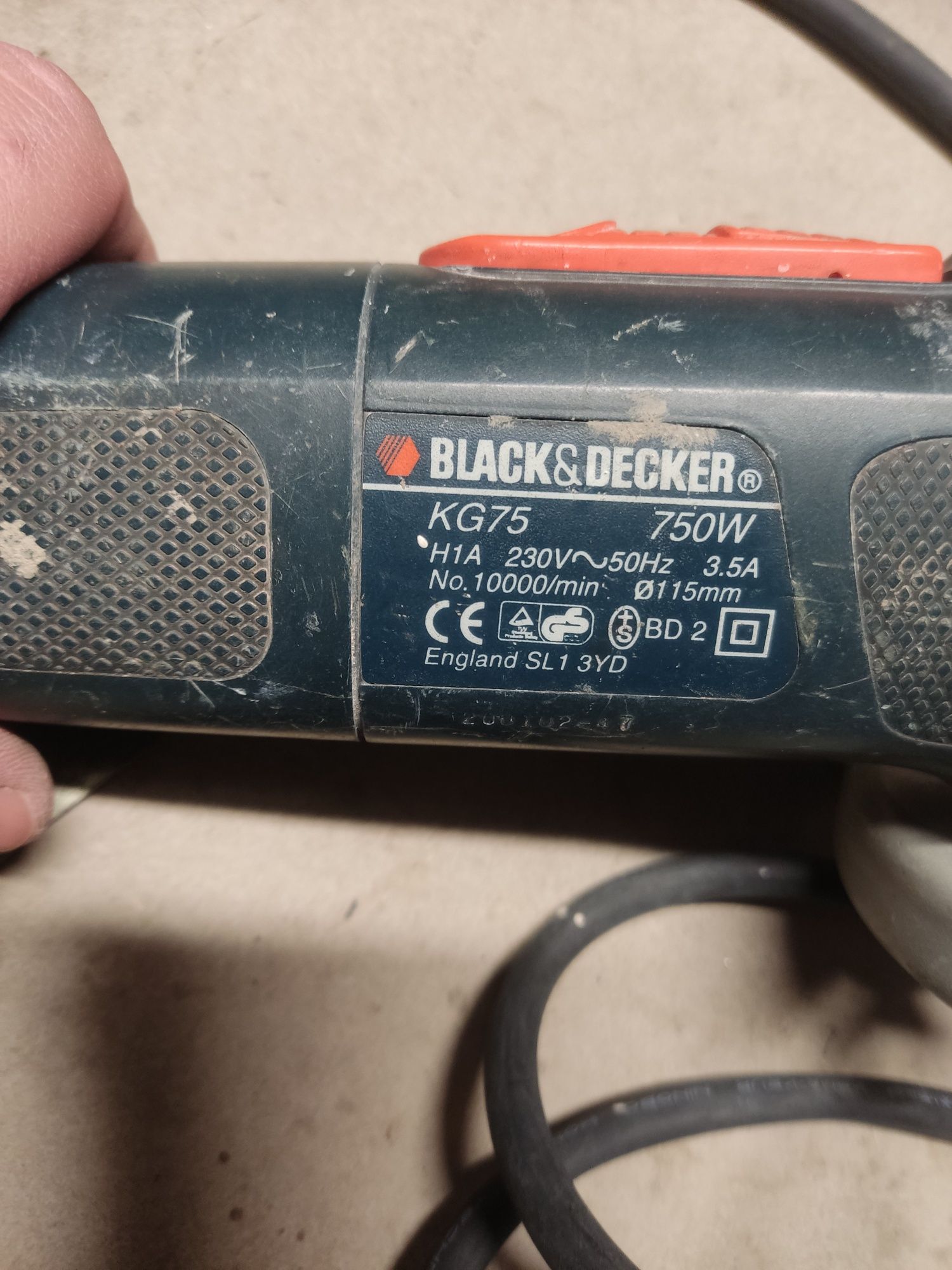 Szlifierka kątowa Black & Decker 750w