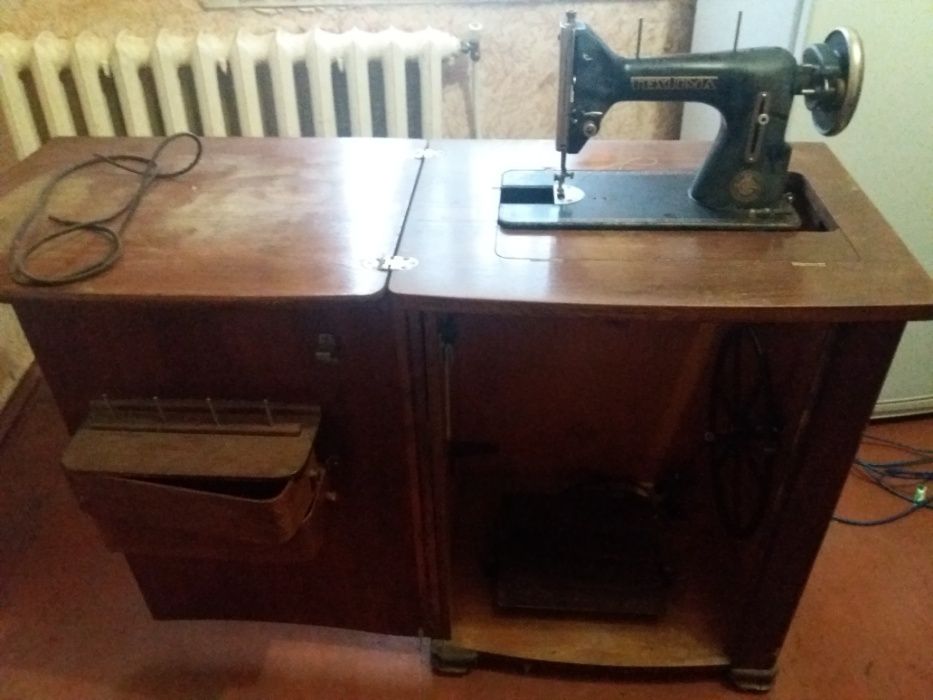 Швейная машинка Textima