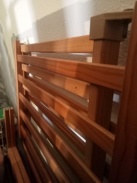 Cama de criança com colchão