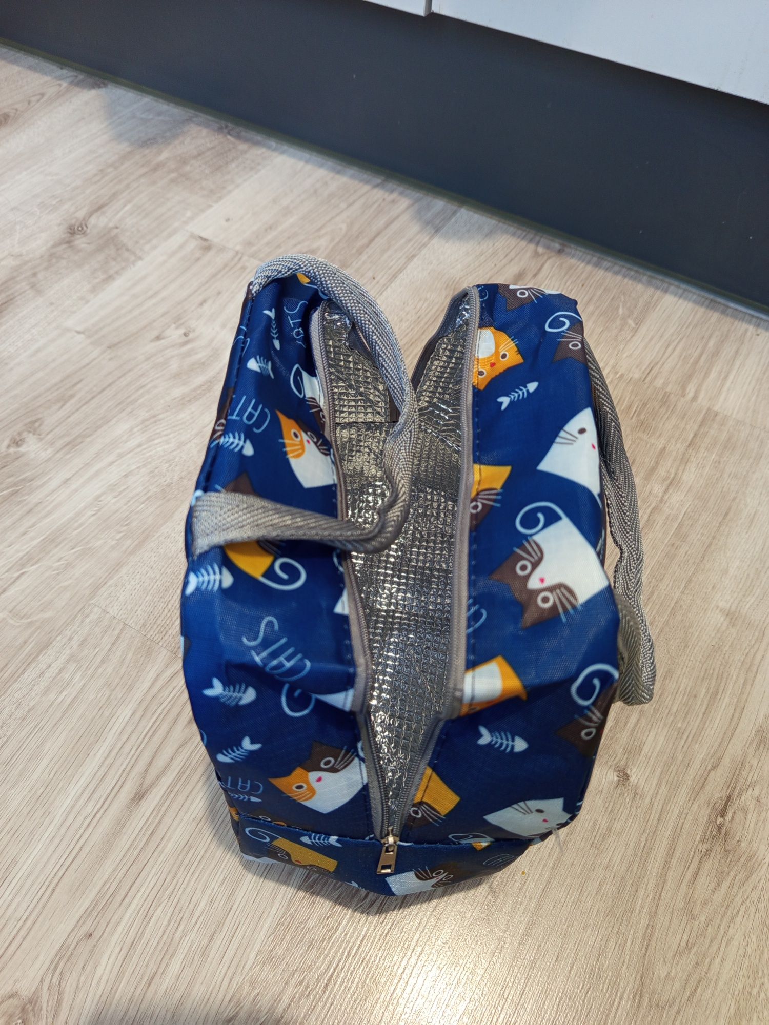 Termiczna torba na lunch – stylowa i praktyczna!