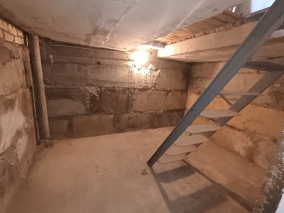 Київ Деснянський Пухівська 2 ділянка3 гараж 4х6 ремонт власник хозяїн