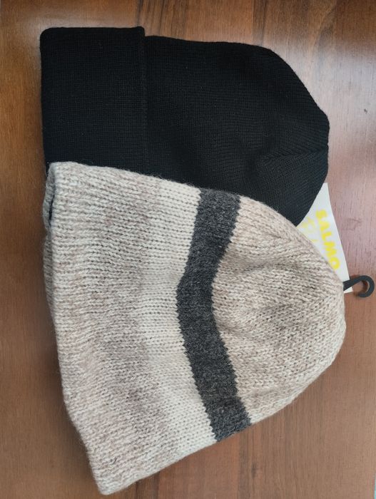 Шапка Salmo WOOL вовна і чорна акрил