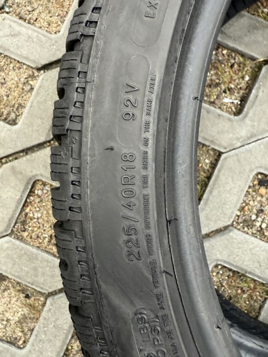 225/40r18 92V XL Michelin Pilot Alpin PA4
