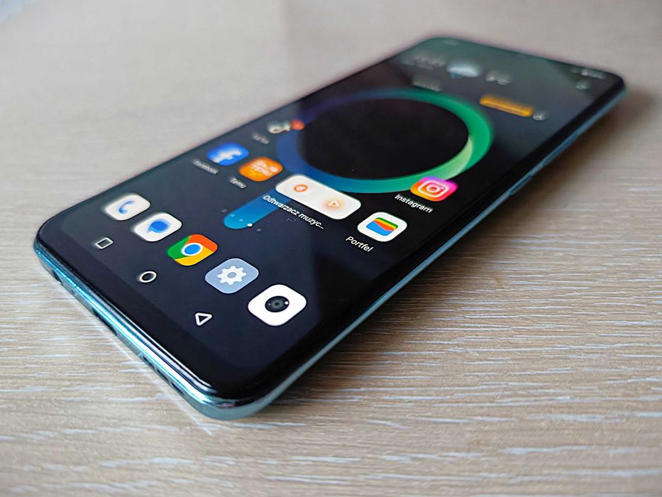 Mocny Vivo Y70 8/128