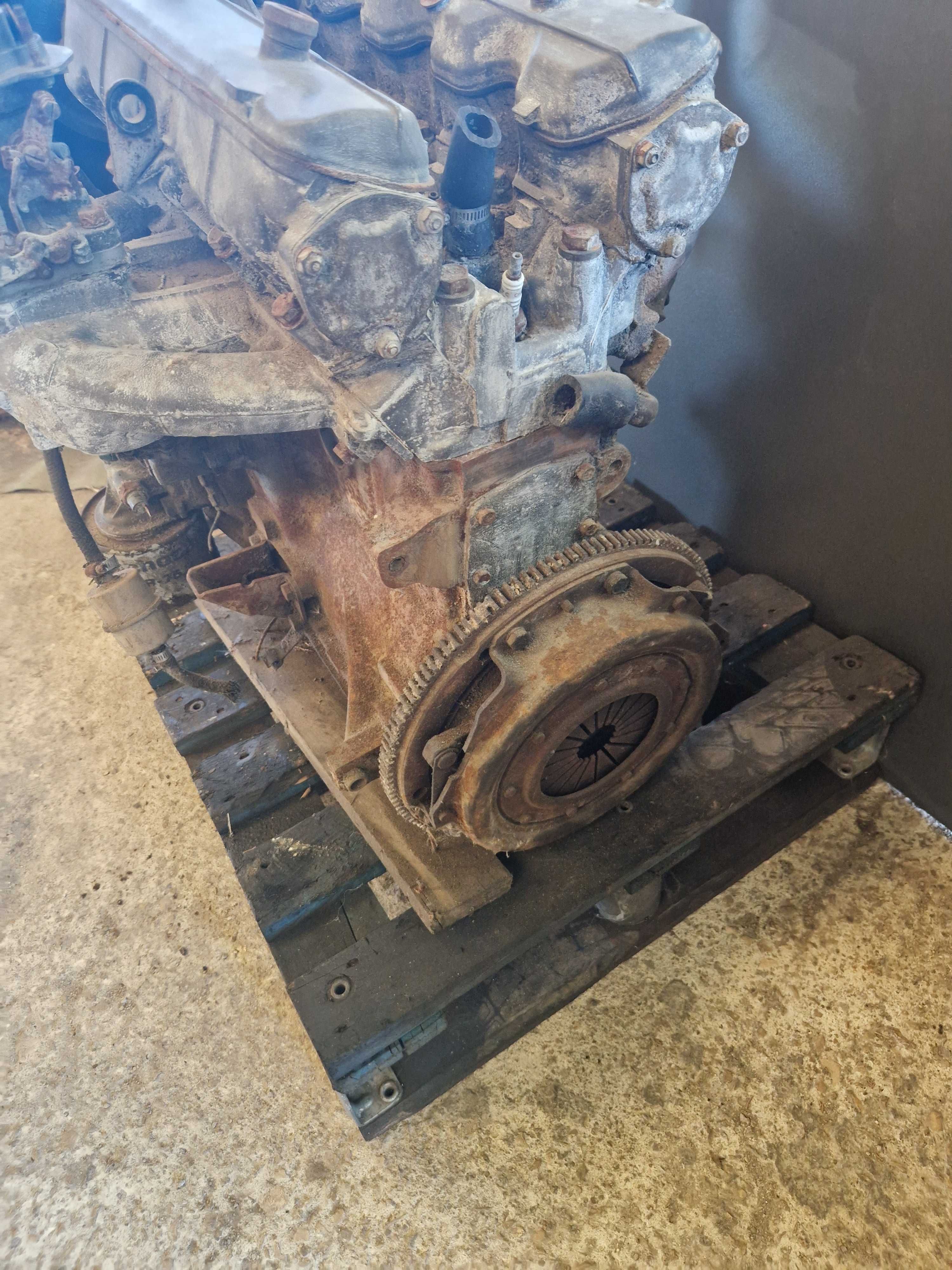 Motor Fiat 124 1.8