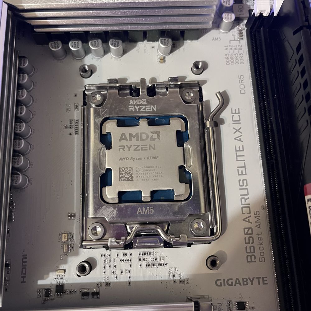 Комплект ryzen 7 8700f B650  ddr5 32gb