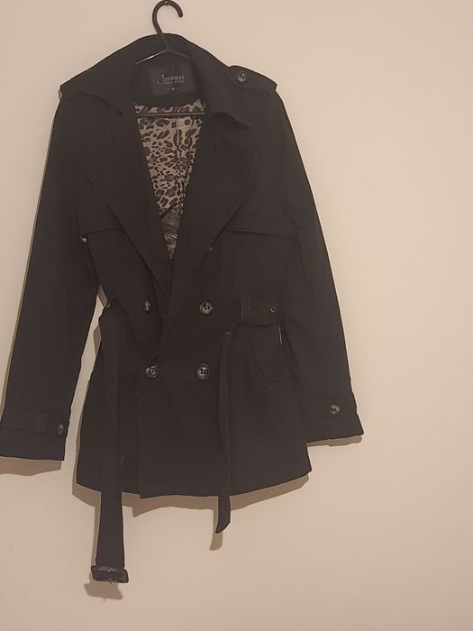 Casaco preto sobretudo feminino com pouco uso