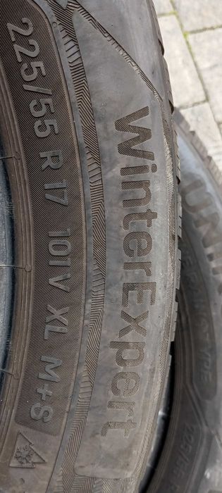 225/55r17  UNIROYAL   WINTEREXPERT  , 4 opony jak nowe  8mm ,  2021