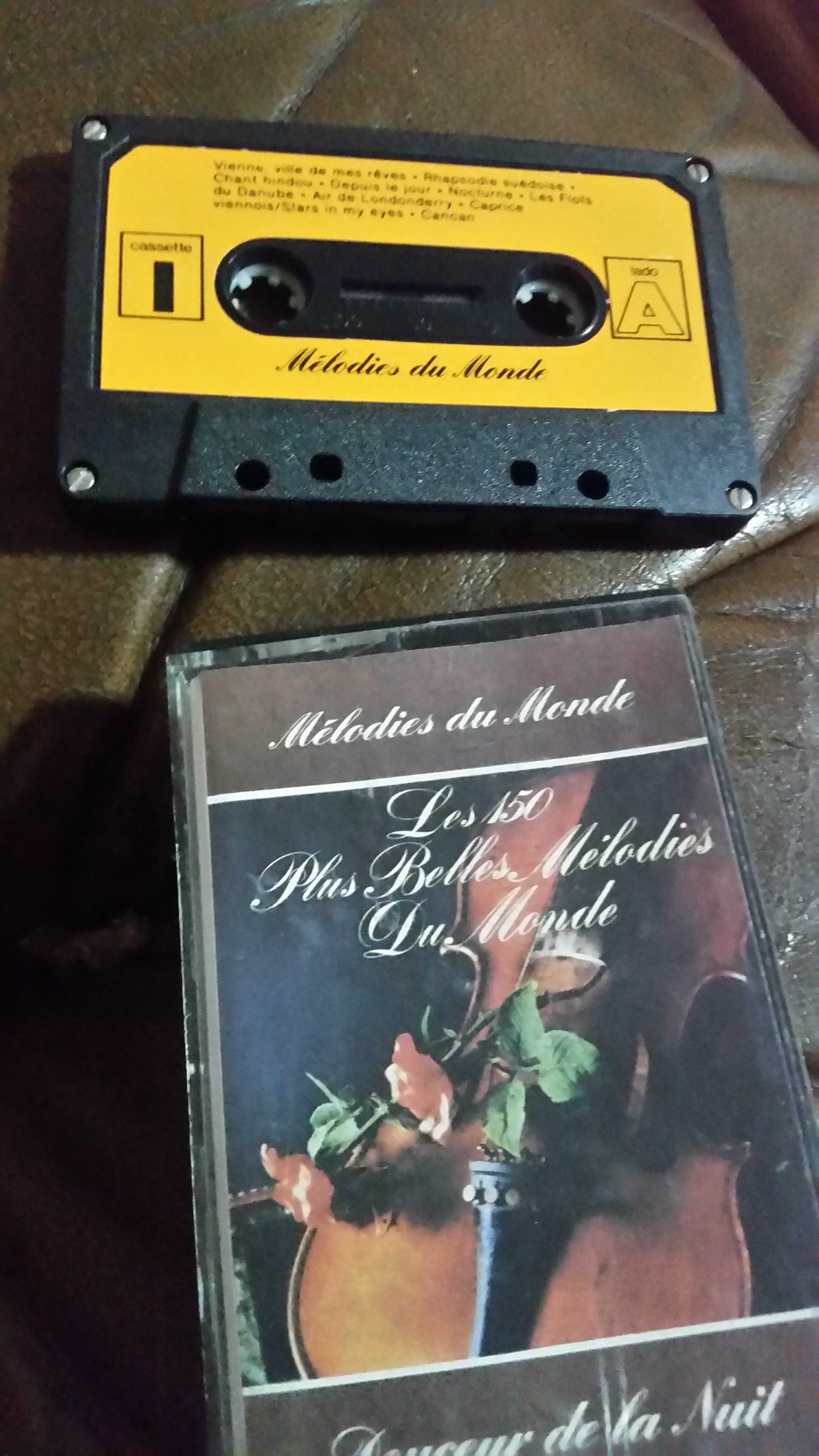 Conjunto de 8 cassetes Melodies du monde