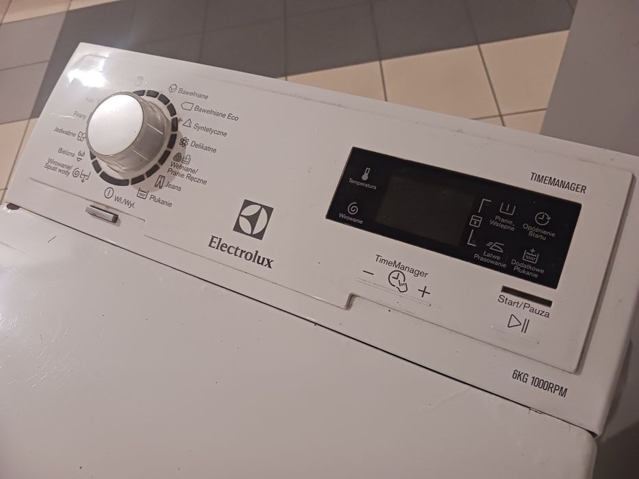 Sprzedam pralkę Electrolux ładowaną od góry, model EWT1066TDW