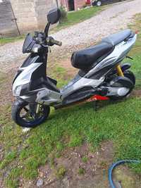 Sprzedam skuter aprilia Sr 50