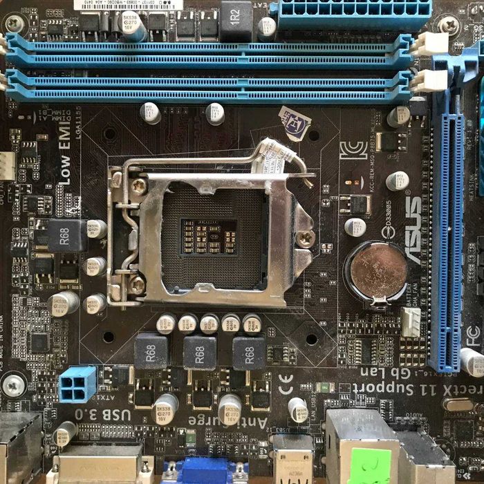 Материнська плата Asus P8B75-M LX