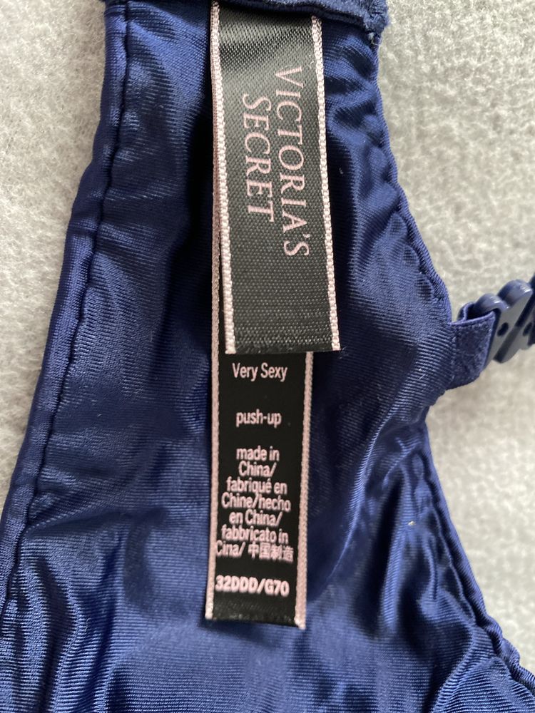 Biustonosz Victoria’s Secret 32D