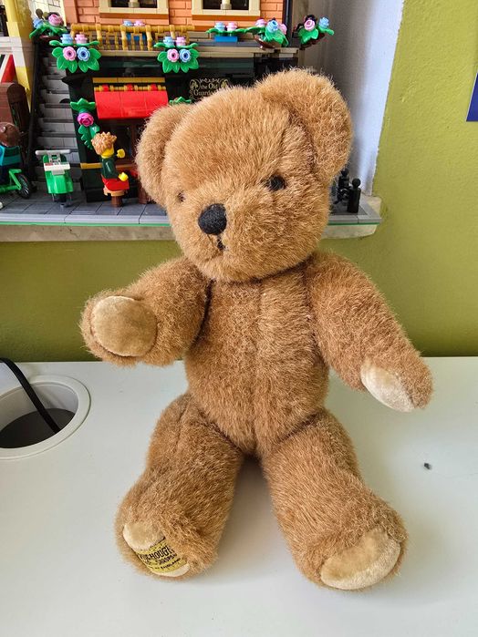 Pluszowy miś maskotka z ruchomymi łapkami