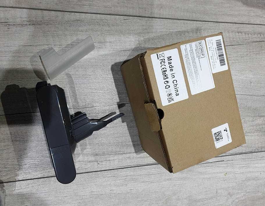 Dyson V8 odkurzacz akumulator   5000 mAh + filtry – NOWY