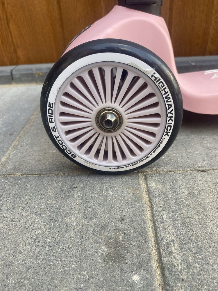 Hulajnoga/jeździk     „Scoot and ride”