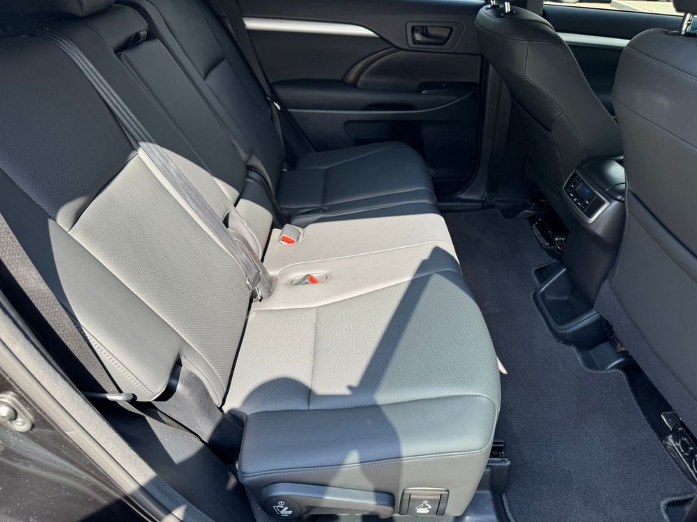Toyota Highlander 2015р.