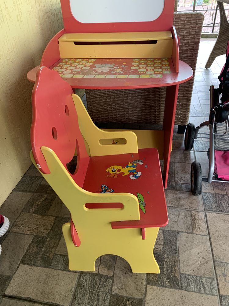 Дитячий столи і стільчик до 6 років