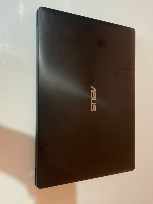 Ноутбук Asus 553m