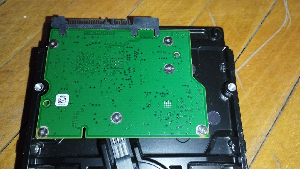Жорсткий диск 1000 gb серверний SATA, швидкий
