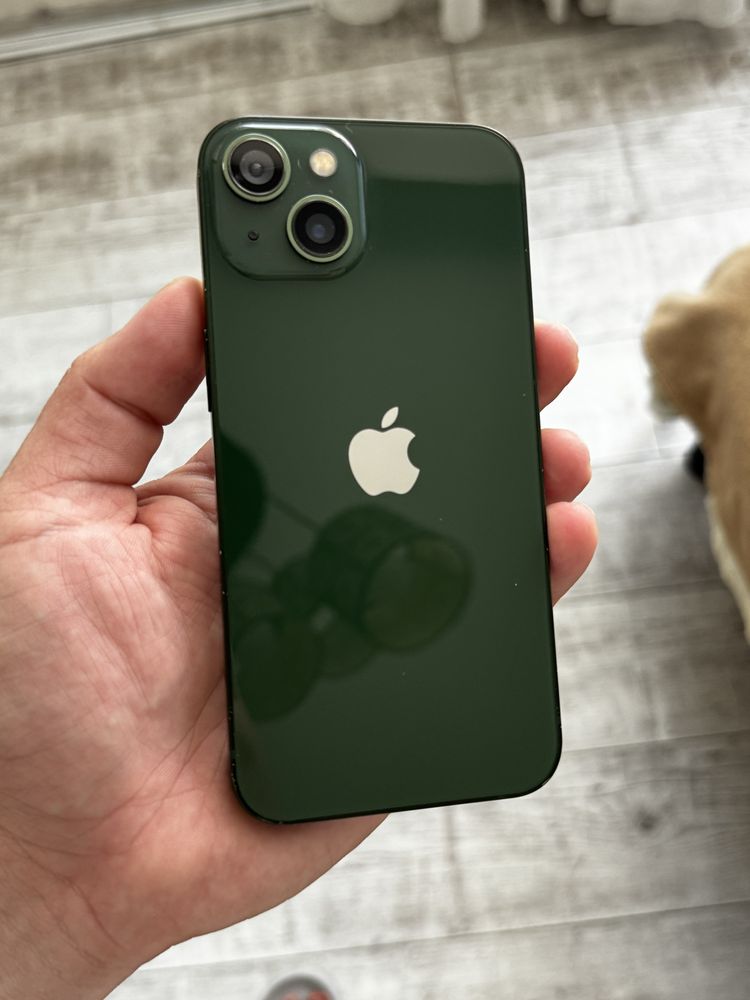 iPhone 13 128GB.
