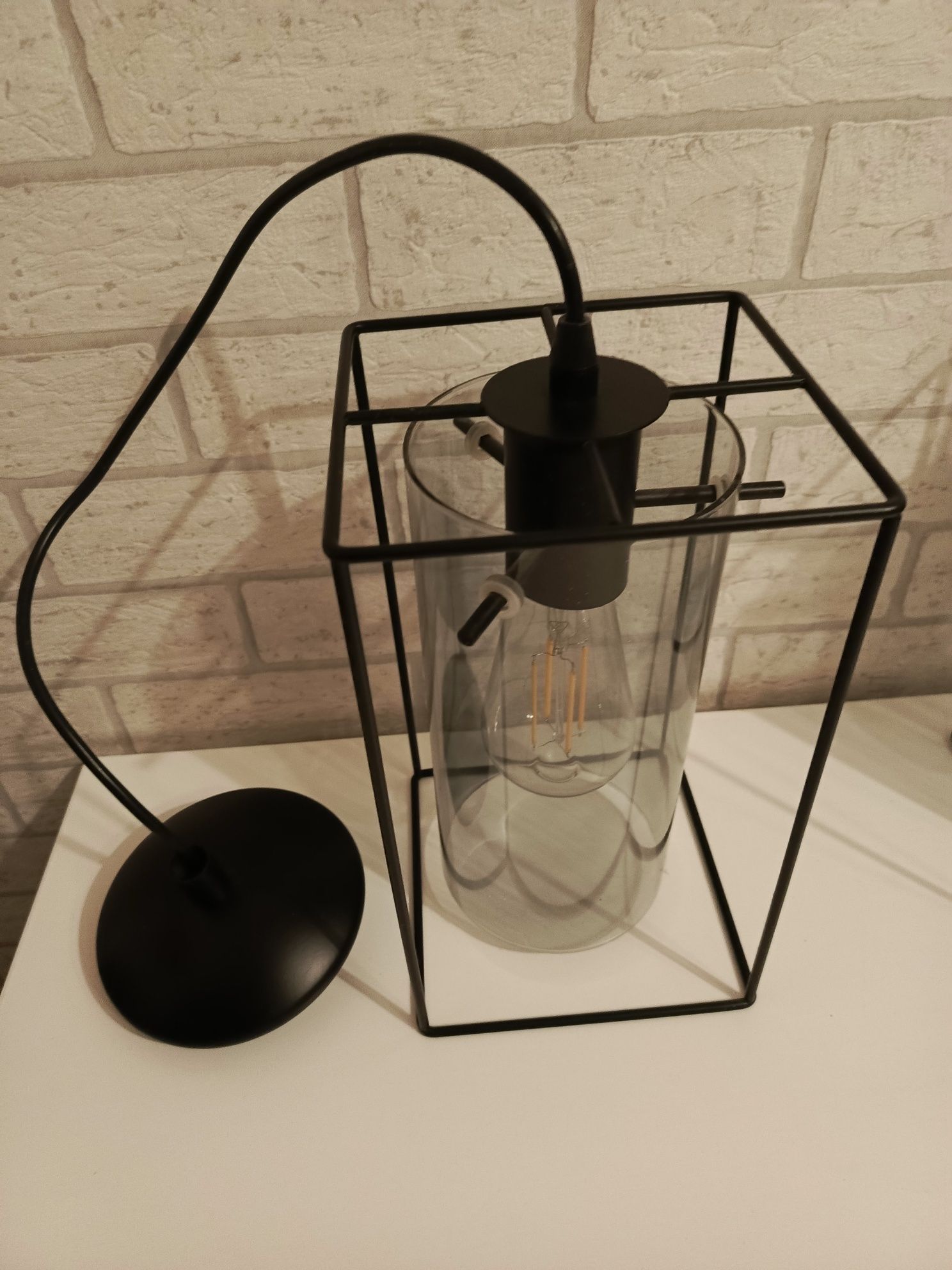 Lampy wiszące industrialne w bdb stanie