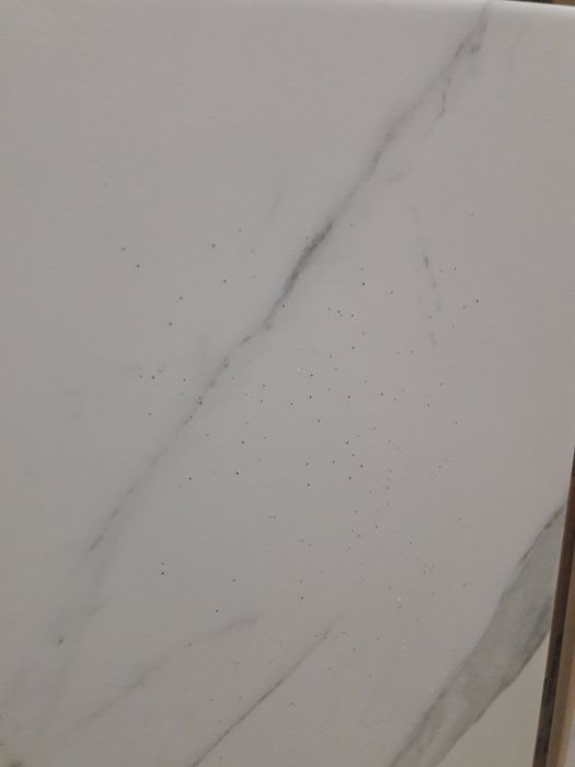 Azulejos brancos novos