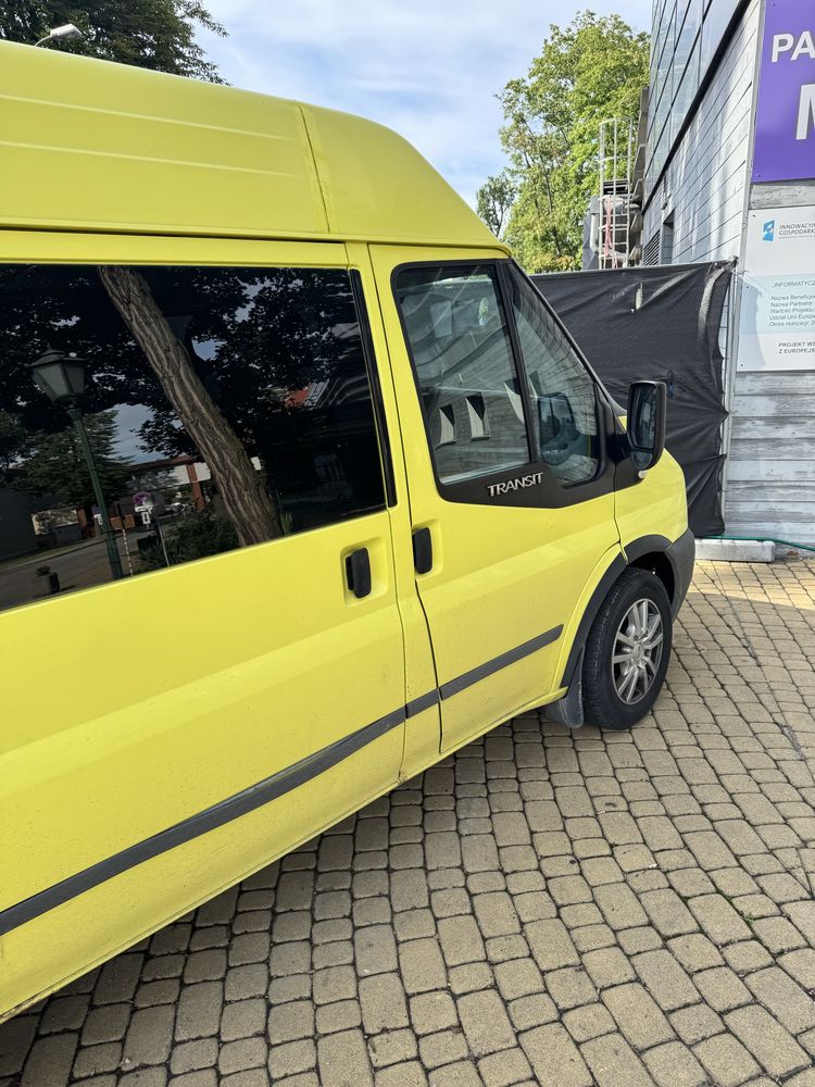 Ford transit 2010 zarej 9 osobowy KLIMA