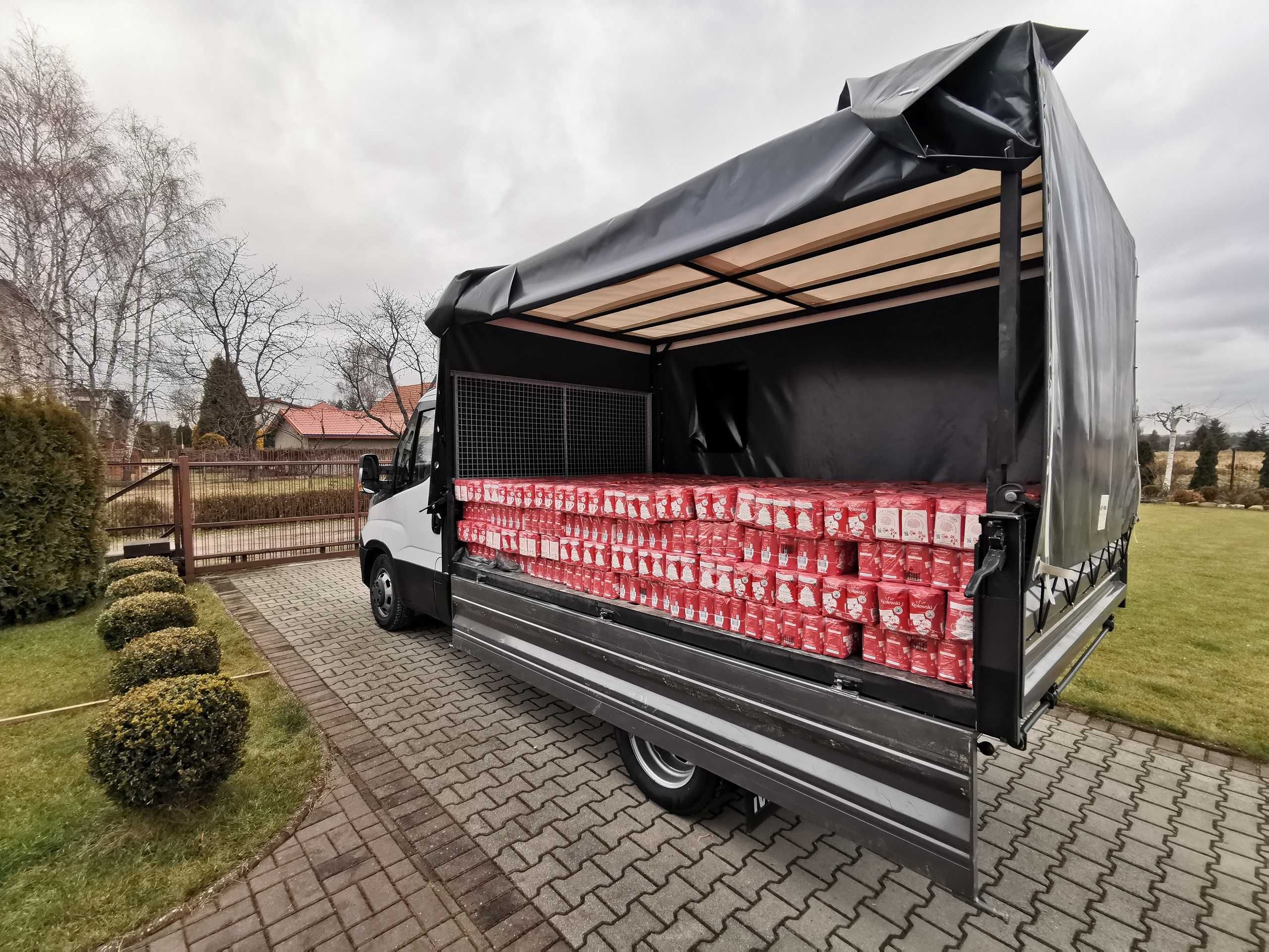 Iveco Daily wywrotka kiper 35c130 plandeka