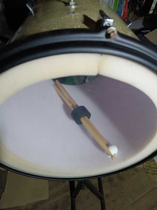 Барабан-флортом 16 дюймов.