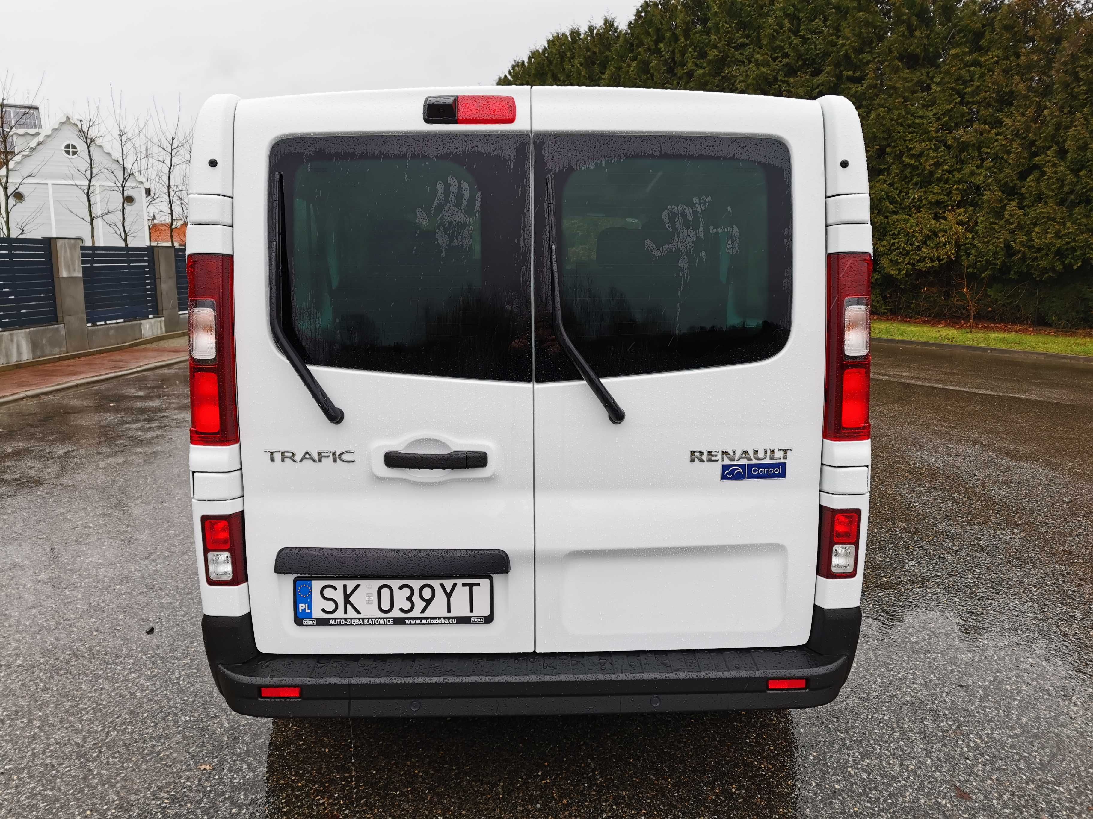 WYNAJEM BUSA - NOWY Renault Trafic 9 osobowy wersja Long, okazja