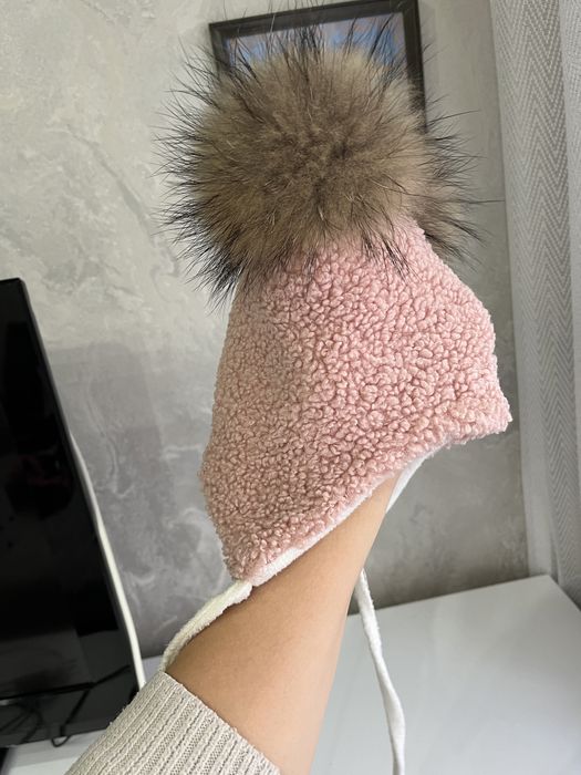 Продам шапку для дівчинки