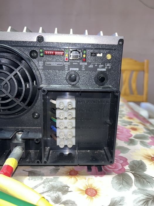 Преобразователь/зарядное устройство 3600В, 36В/230В