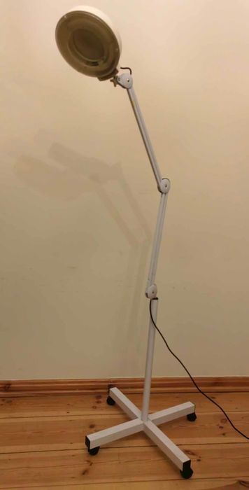 Lampa kosmetyczna biała
