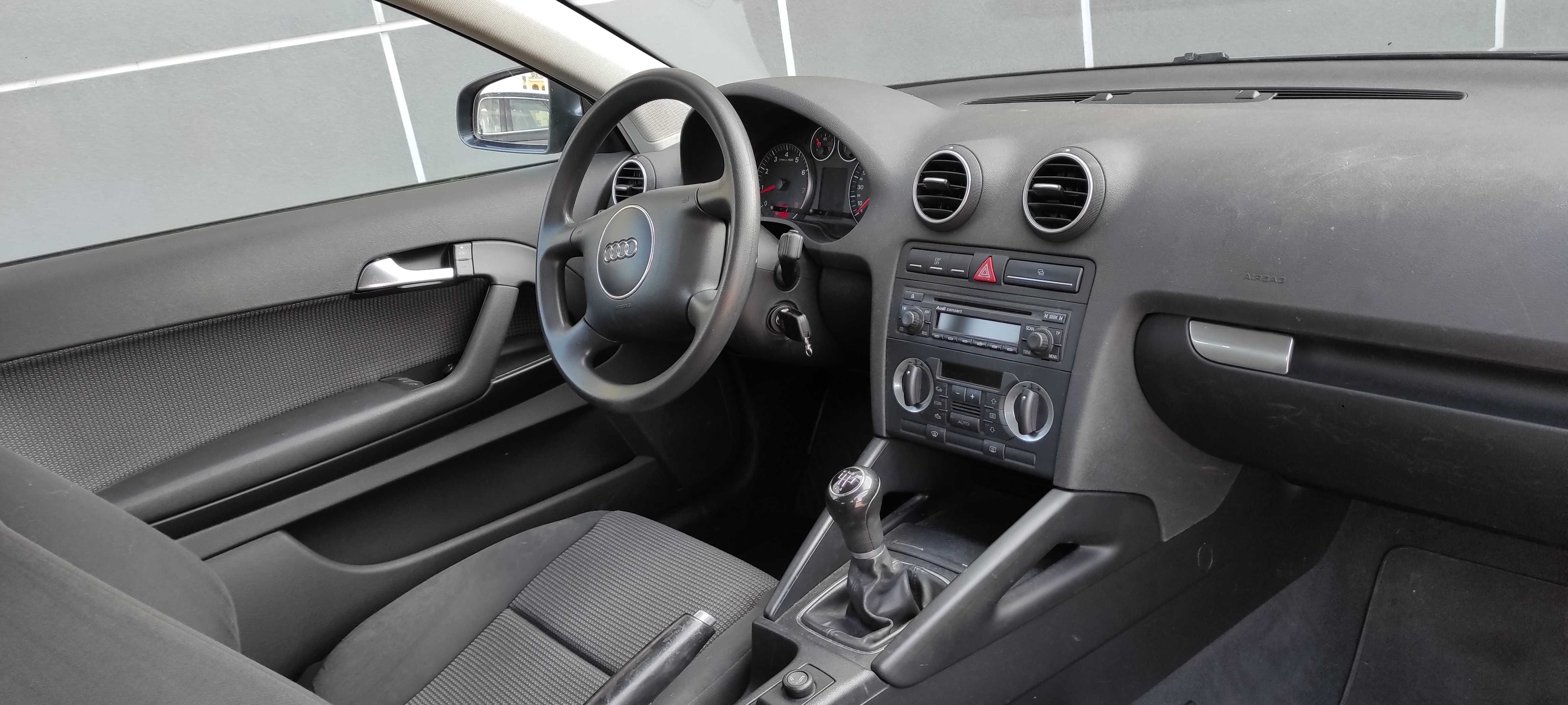 Audi A3 1.6 Mpi serwisowana 100% sprawna do poprawek
