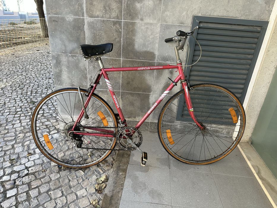 Bicicleta antiga Juventus International