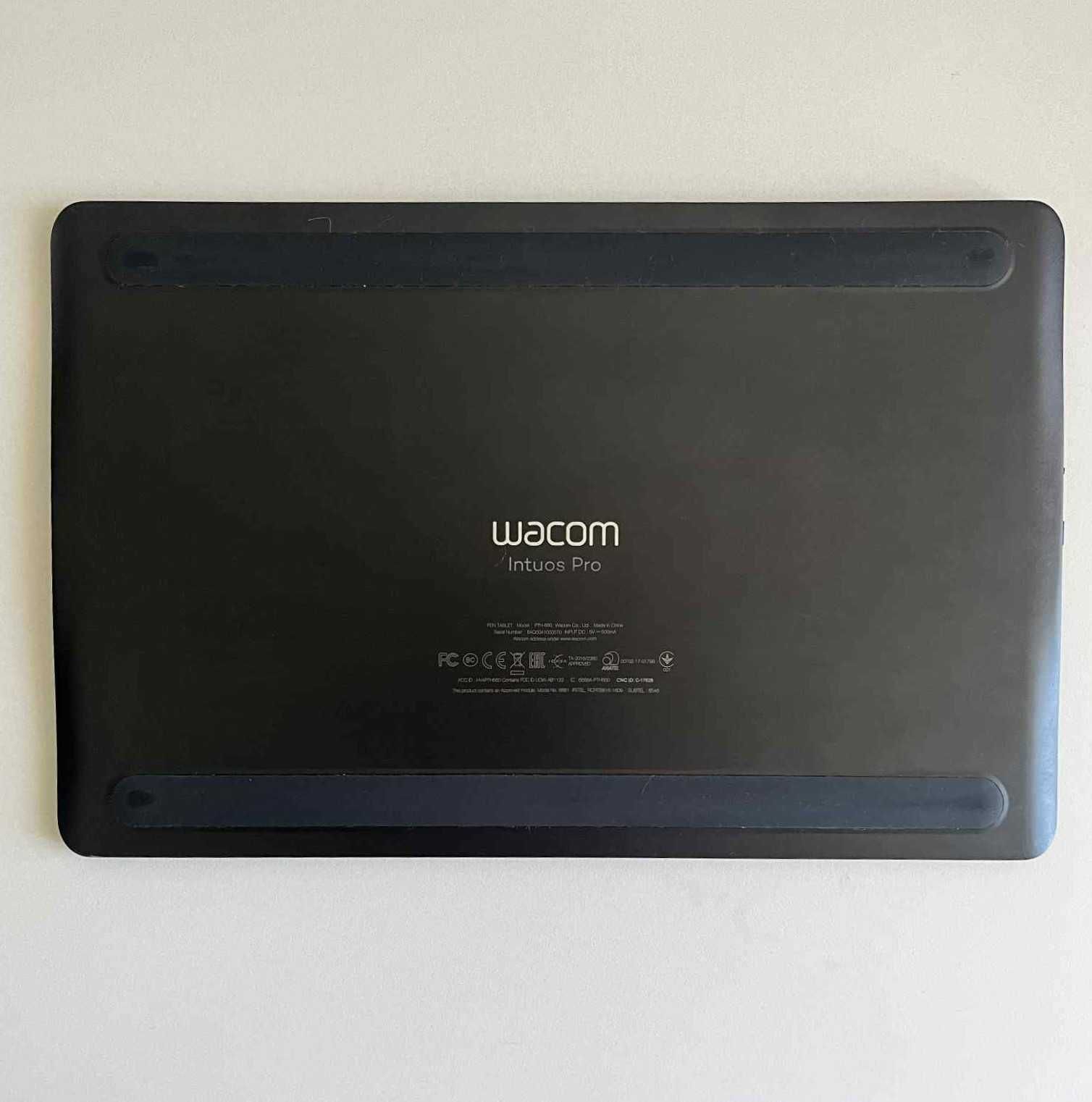 Tablet Wacom Intuos Pro M