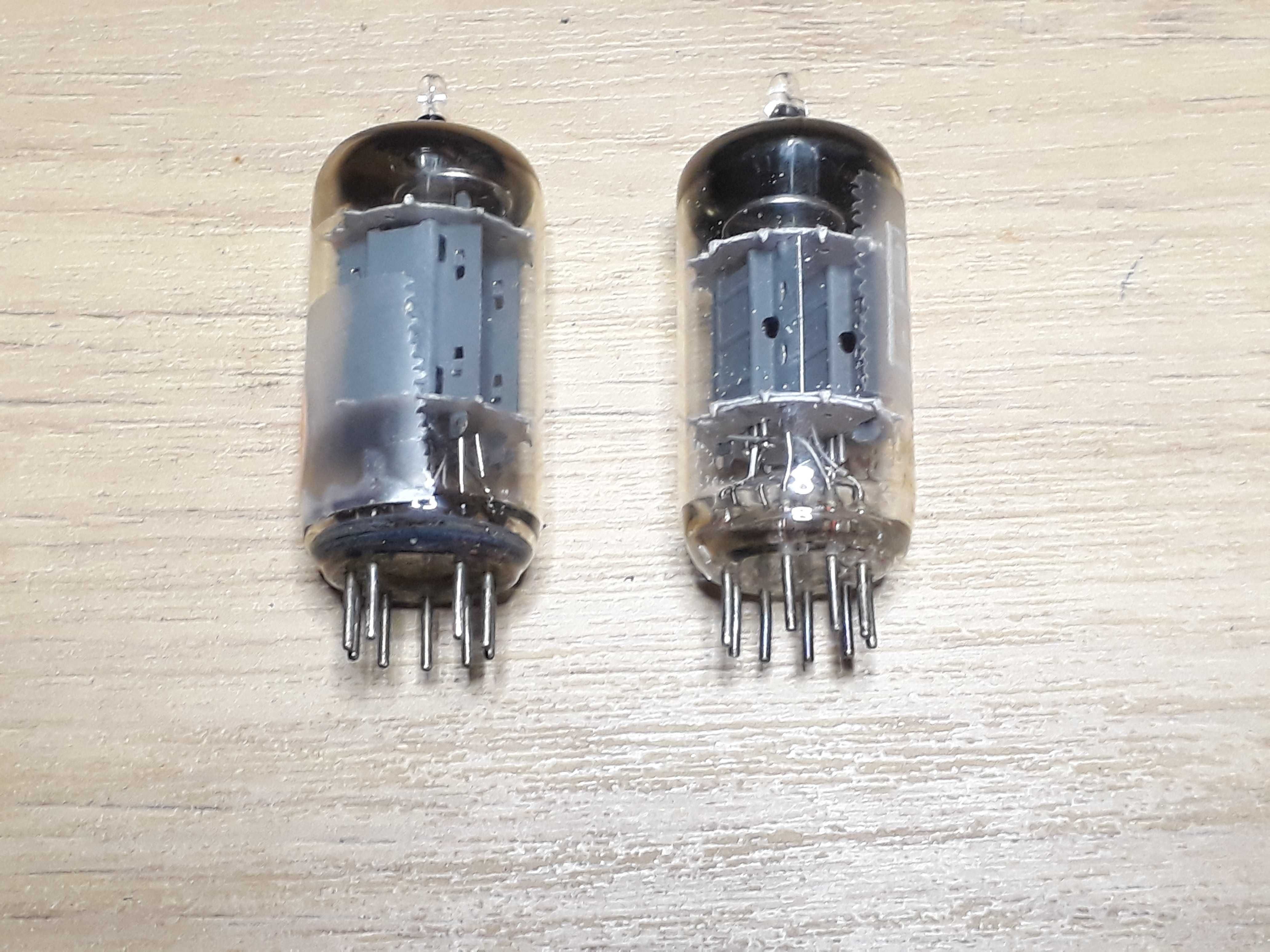 Testado Ok - Válvulas Electronicas  ECC82