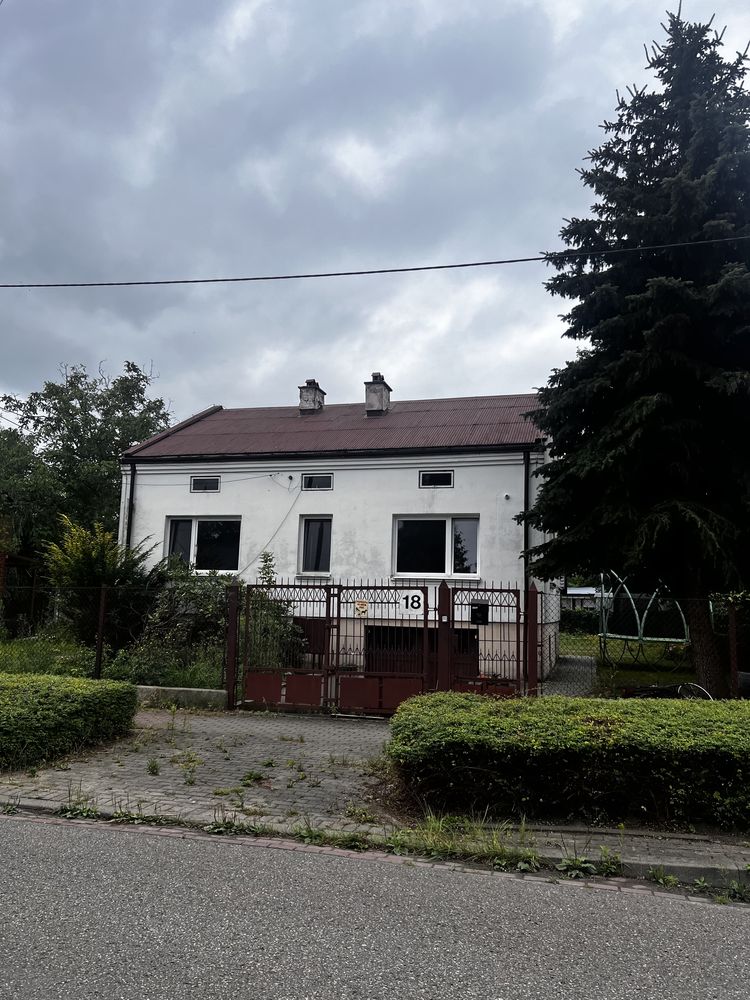 Dom z działka w centrum konstancina BEZPOSREDNIO
