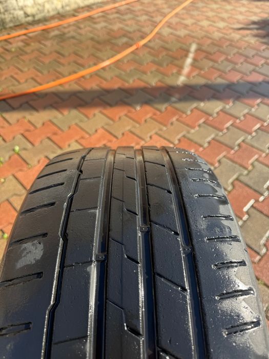 HANKOOK 235/40/19 2шт