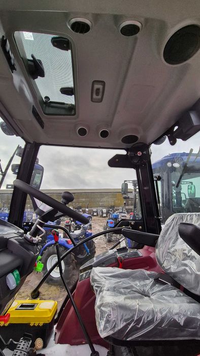 Трактор с обшитой кабиной Кентавр 404 СЦ