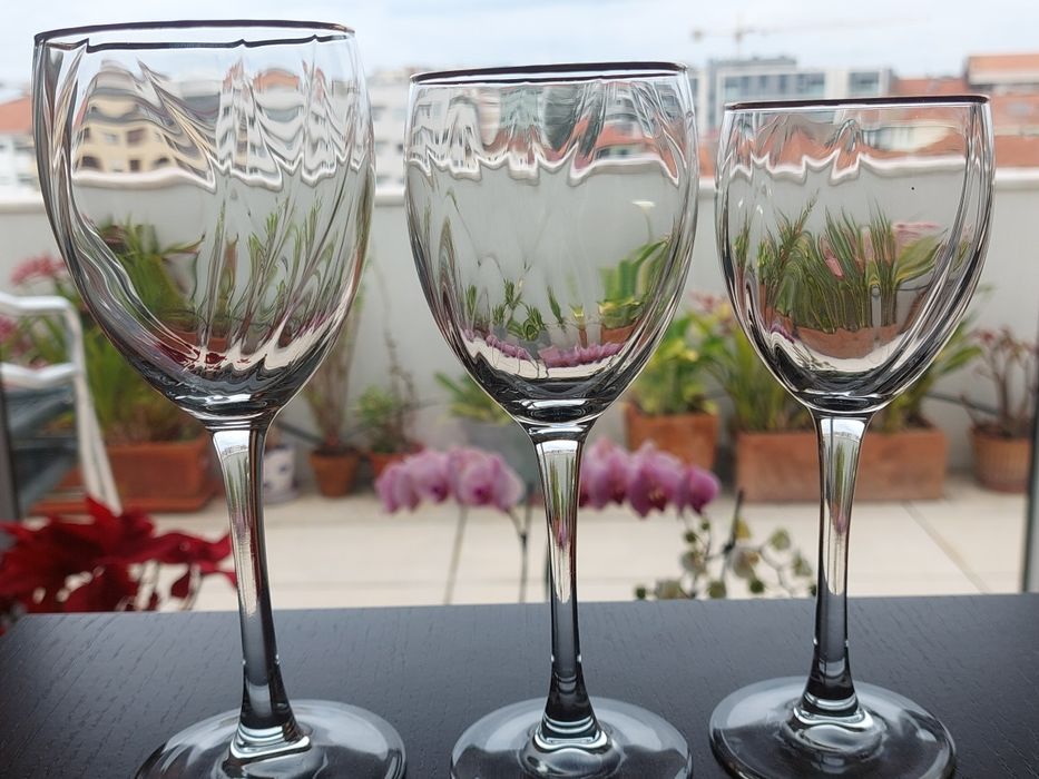 Copos (Água, Vinho tinto e branco)