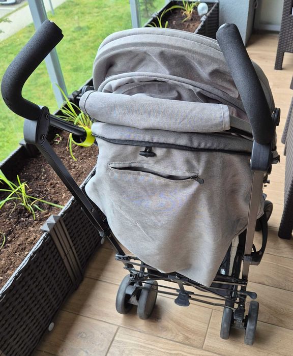 Wózek spacerowy parasolka 22 kg Kinderkraft SIESTA
