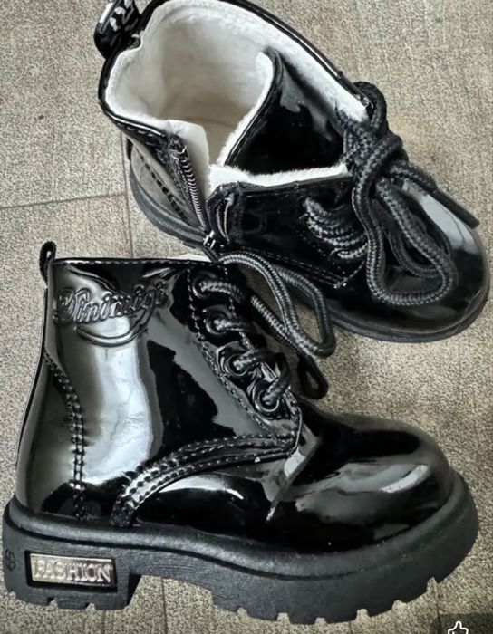 Продам ботінки для дівчинки осінь