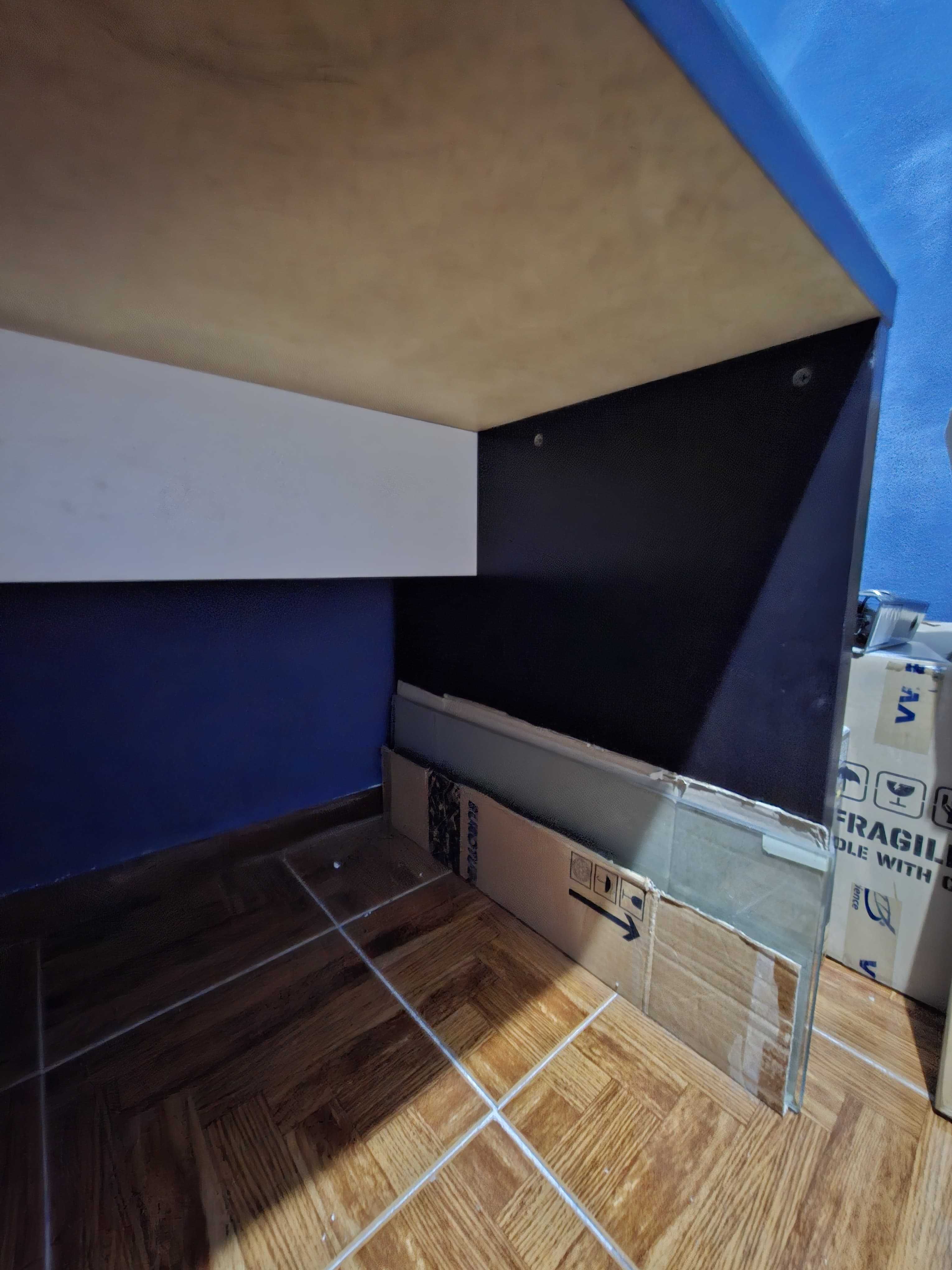 Secretária IKEA grande com vidro