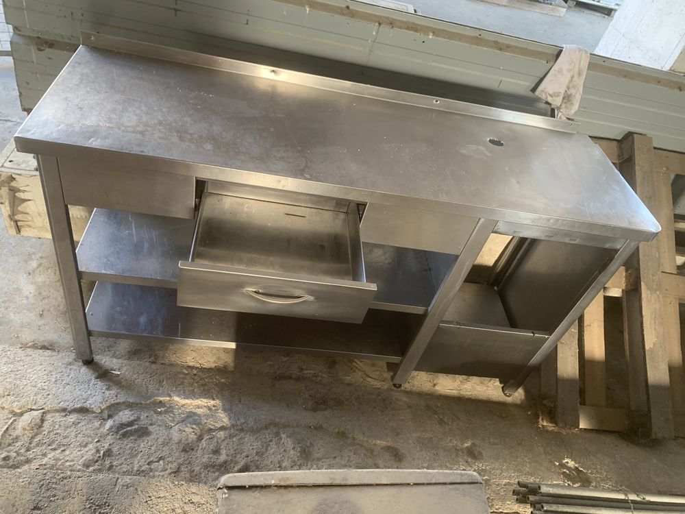 Vendo bancada de inox com 1 gaveta